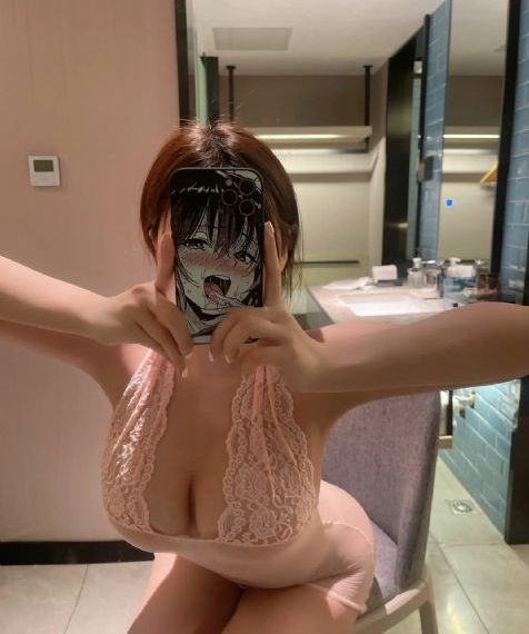 女人隐私故意给男生看_高清高清视频观看
