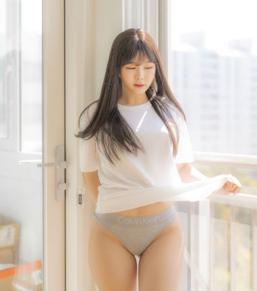少妇精品久久_超清版蓝光版中文字幕包
