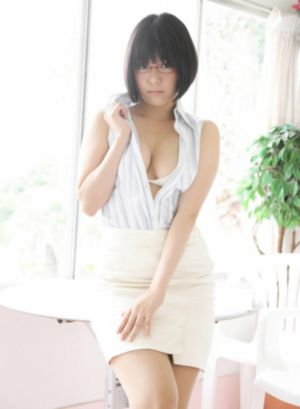 亚洲碰碰人人A∨熟女天堂_高清免费观看视频