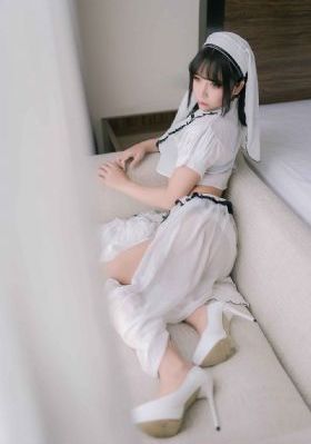 大胸女洗浴HD中字在线观看_高清天堂在线